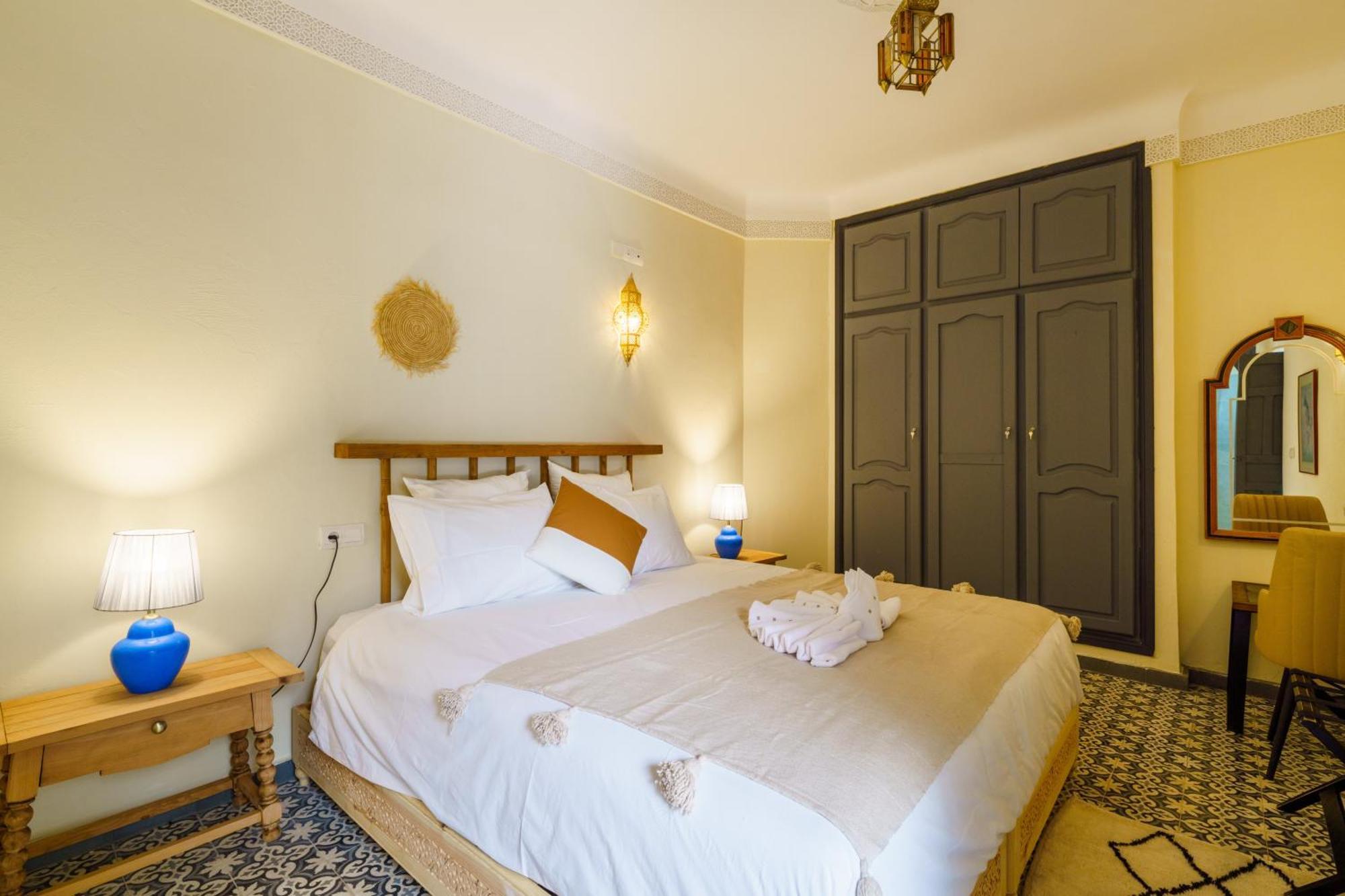 Riad 4 Chambres - Piscine & Petit Dejeuner Gratuit - Wifi Fibre Optique Marrakesh Bagian luar foto