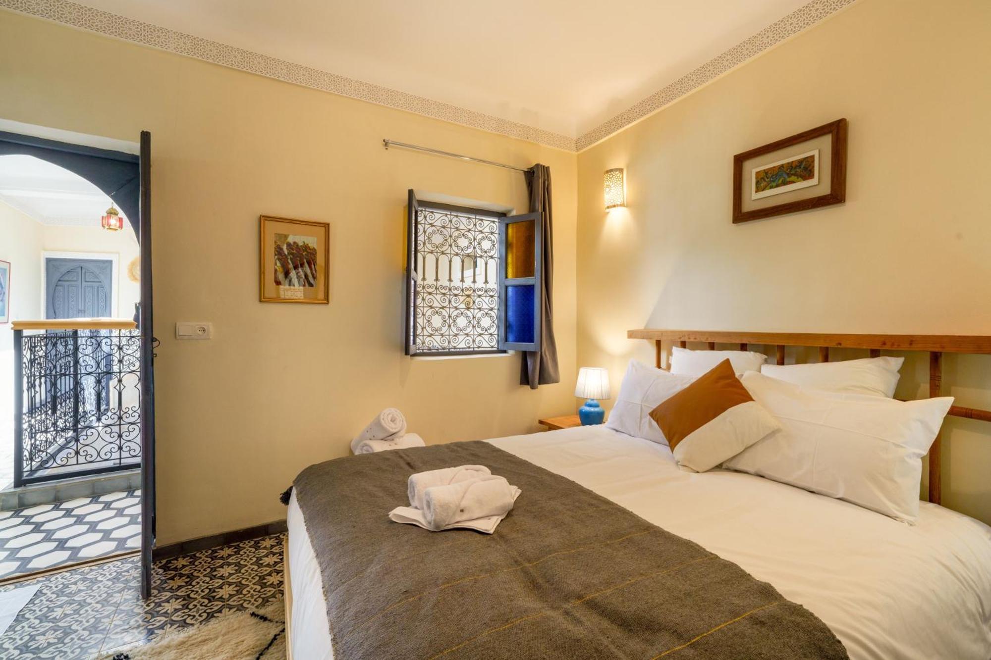 Riad 4 Chambres - Piscine & Petit Dejeuner Gratuit - Wifi Fibre Optique Marrakesh Bagian luar foto