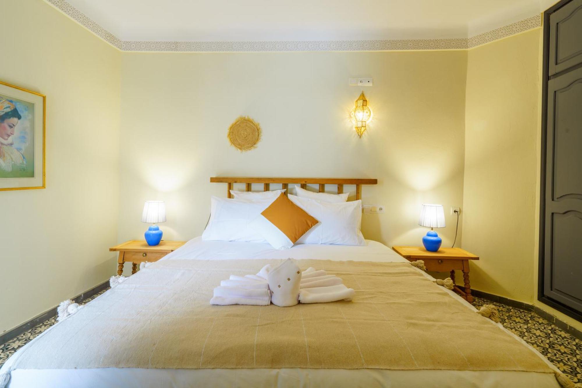Riad 4 Chambres - Piscine & Petit Dejeuner Gratuit - Wifi Fibre Optique Marrakesh Bagian luar foto