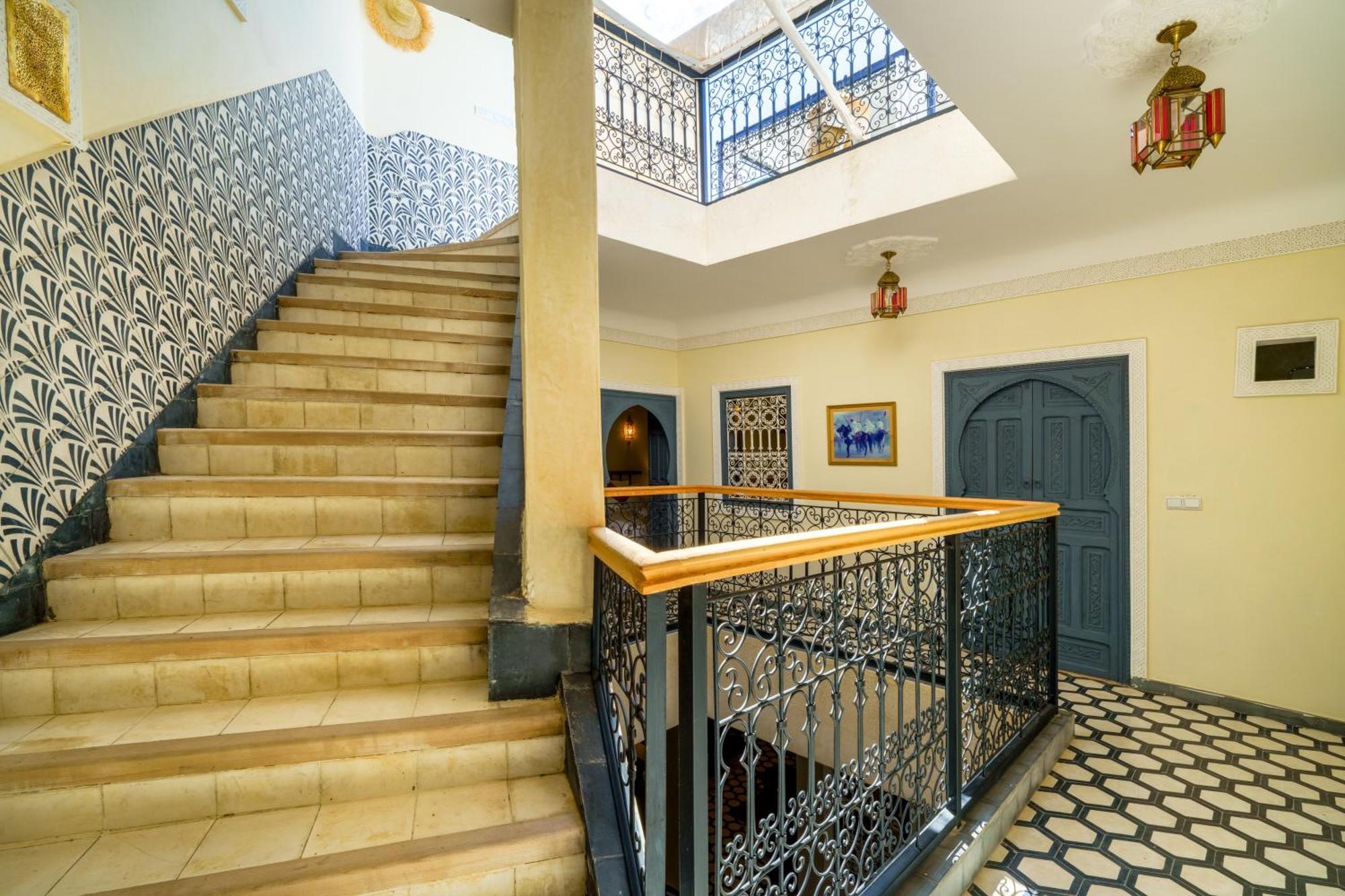 Riad 4 Chambres - Piscine & Petit Dejeuner Gratuit - Wifi Fibre Optique Marrakesh Bagian luar foto