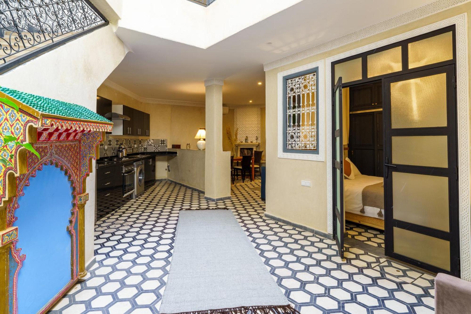 Riad 4 Chambres - Piscine & Petit Dejeuner Gratuit - Wifi Fibre Optique Marrakesh Bagian luar foto